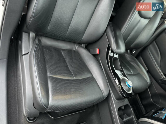 Сірий Ніссан Ліф, об'ємом двигуна 0 л та пробігом 75 тис. км за 7500 $, фото 23 на Automoto.ua