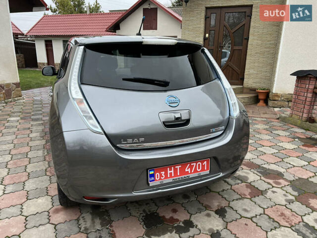 Серый Ниссан Лиф, объемом двигателя 0 л и пробегом 139 тыс. км за 7200 $, фото 5 на Automoto.ua