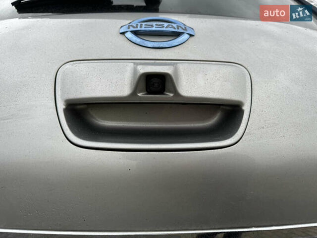 Сірий Ніссан Ліф, об'ємом двигуна 0 л та пробігом 75 тис. км за 7500 $, фото 8 на Automoto.ua