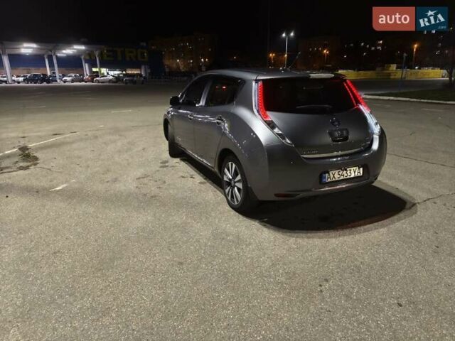 Серый Ниссан Лиф, объемом двигателя 0 л и пробегом 116 тыс. км за 6700 $, фото 5 на Automoto.ua
