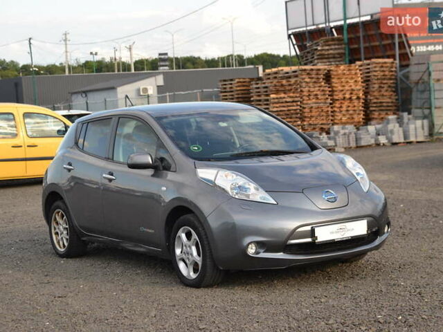 Сірий Ніссан Ліф, об'ємом двигуна 0 л та пробігом 74 тис. км за 6999 $, фото 3 на Automoto.ua