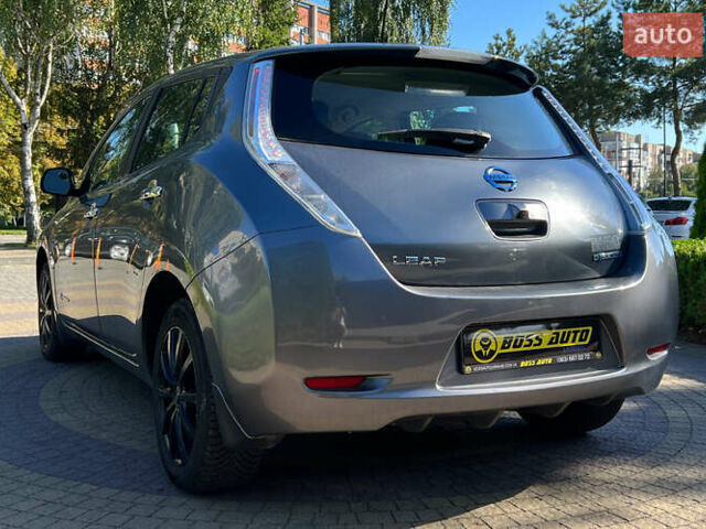 Серый Ниссан Лиф, объемом двигателя 0 л и пробегом 111 тыс. км за 5999 $, фото 4 на Automoto.ua