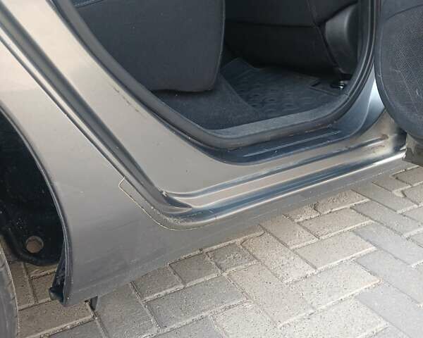 Сірий Ніссан Ліф, об'ємом двигуна 0 л та пробігом 142 тис. км за 7200 $, фото 39 на Automoto.ua