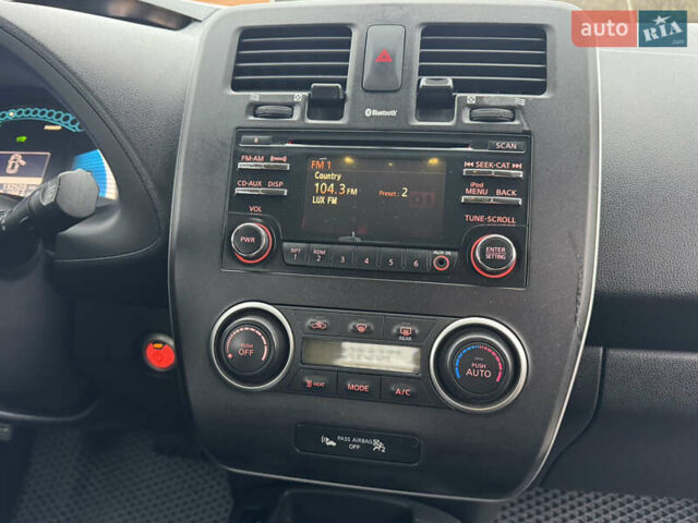 Серый Ниссан Лиф, объемом двигателя 0 л и пробегом 130 тыс. км за 5900 $, фото 12 на Automoto.ua