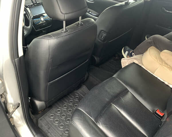 Серый Ниссан Лиф, объемом двигателя 0 л и пробегом 112 тыс. км за 7500 $, фото 3 на Automoto.ua