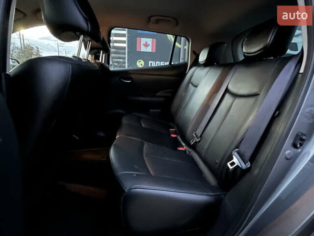 Серый Ниссан Лиф, объемом двигателя 0 л и пробегом 122 тыс. км за 7500 $, фото 16 на Automoto.ua