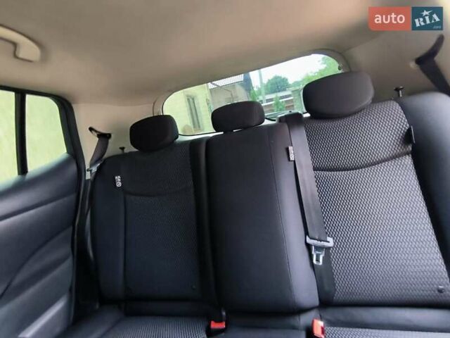 Сірий Ніссан Ліф, об'ємом двигуна 0 л та пробігом 227 тис. км за 8528 $, фото 8 на Automoto.ua