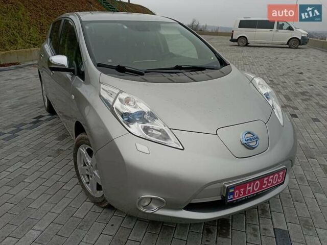 Серый Ниссан Лиф, объемом двигателя 0 л и пробегом 132 тыс. км за 5950 $, фото 13 на Automoto.ua