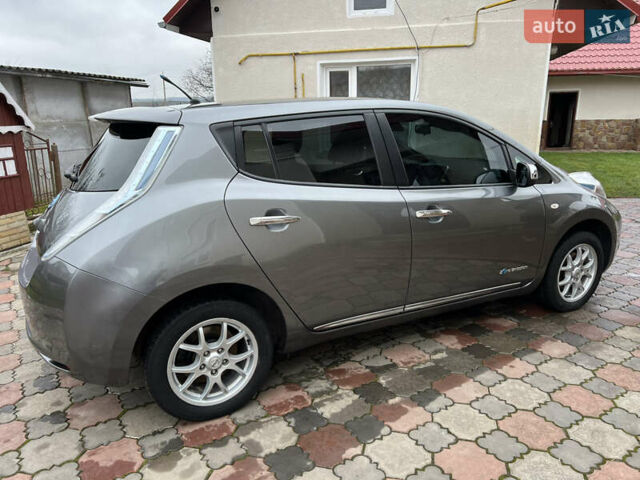 Серый Ниссан Лиф, объемом двигателя 0 л и пробегом 139 тыс. км за 7200 $, фото 7 на Automoto.ua