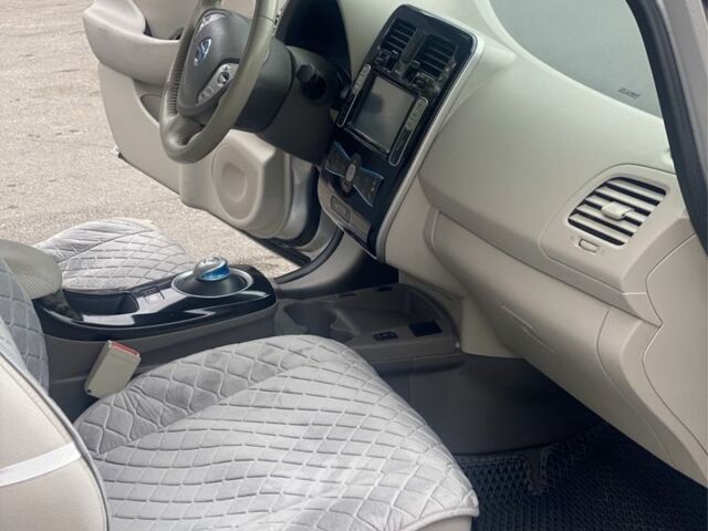 Сірий Ніссан Ліф, об'ємом двигуна 0 л та пробігом 200 тис. км за 6800 $, фото 7 на Automoto.ua