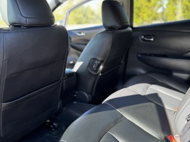 Серый Ниссан Лиф, объемом двигателя 0 л и пробегом 92 тыс. км за 6700 $, фото 6 на Automoto.ua