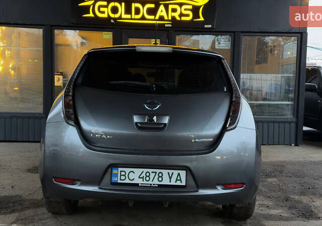 Серый Ниссан Лиф, объемом двигателя 0 л и пробегом 167 тыс. км за 8300 $, фото 10 на Automoto.ua