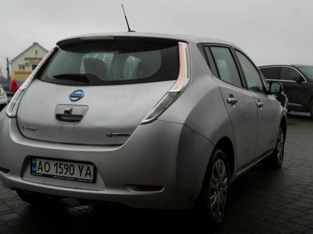 Серый Ниссан Лиф, объемом двигателя 0 л и пробегом 174 тыс. км за 5800 $, фото 9 на Automoto.ua