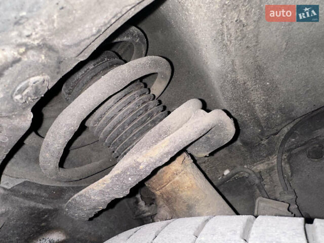 Серый Ниссан Лиф, объемом двигателя 0 л и пробегом 88 тыс. км за 10500 $, фото 35 на Automoto.ua