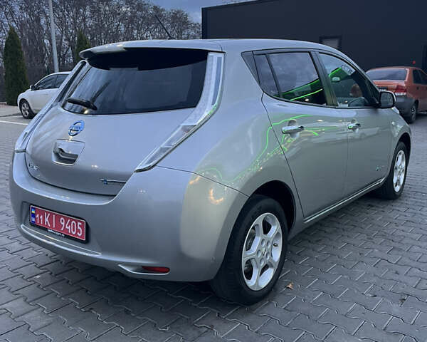 Серый Ниссан Лиф, объемом двигателя 0 л и пробегом 118 тыс. км за 7500 $, фото 5 на Automoto.ua