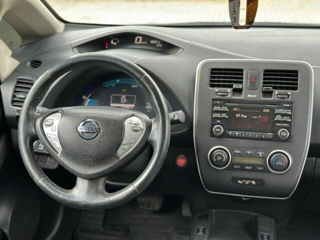 Сірий Ніссан Ліф, об'ємом двигуна 0 л та пробігом 122 тис. км за 5200 $, фото 11 на Automoto.ua