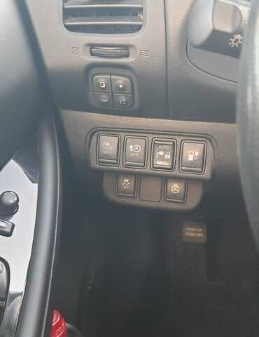 Сірий Ніссан Ліф, об'ємом двигуна 0 л та пробігом 93 тис. км за 8400 $, фото 21 на Automoto.ua