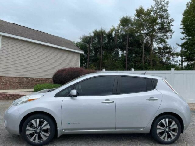 Серый Ниссан Лиф, объемом двигателя 0 л и пробегом 79 тыс. км за 3200 $, фото 2 на Automoto.ua