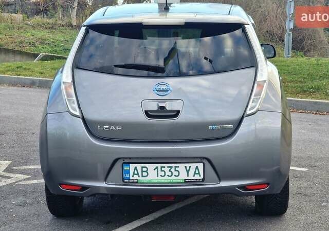 Серый Ниссан Лиф, объемом двигателя 0 л и пробегом 137 тыс. км за 7000 $, фото 9 на Automoto.ua