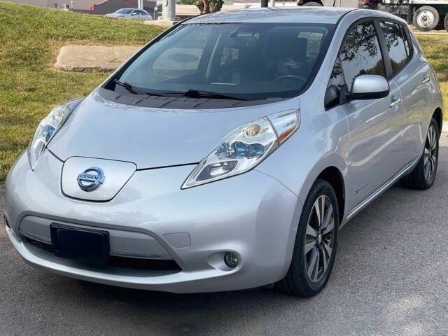 Серый Ниссан Лиф, объемом двигателя 0 л и пробегом 78 тыс. км за 2500 $, фото 2 на Automoto.ua