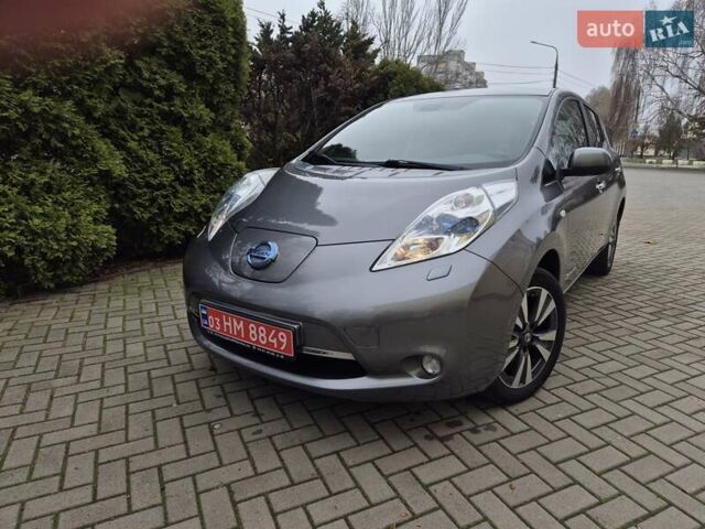 Сірий Ніссан Ліф, об'ємом двигуна 0 л та пробігом 102 тис. км за 7400 $, фото 10 на Automoto.ua