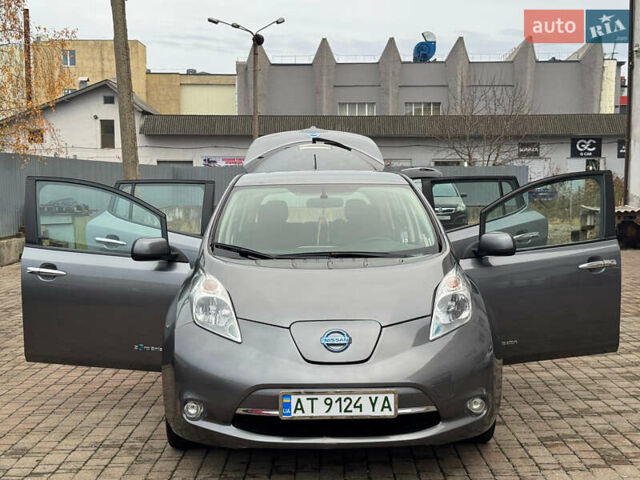 Серый Ниссан Лиф, объемом двигателя 0 л и пробегом 210 тыс. км за 12500 $, фото 6 на Automoto.ua