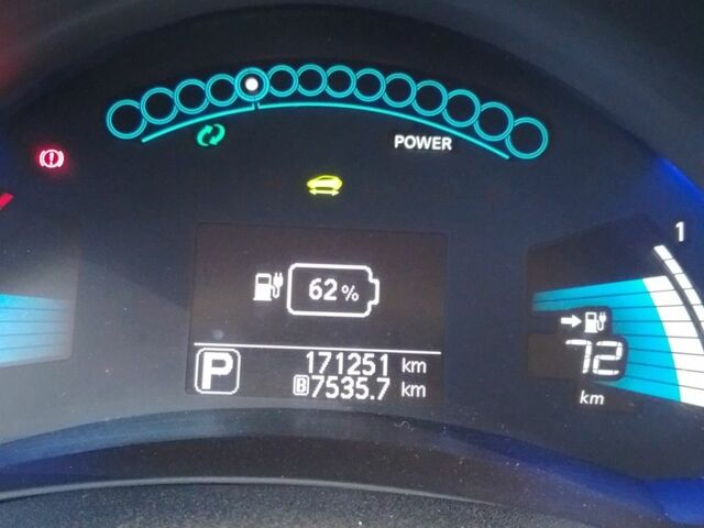 Серый Ниссан Лиф, объемом двигателя 0 л и пробегом 172 тыс. км за 7000 $, фото 1 на Automoto.ua