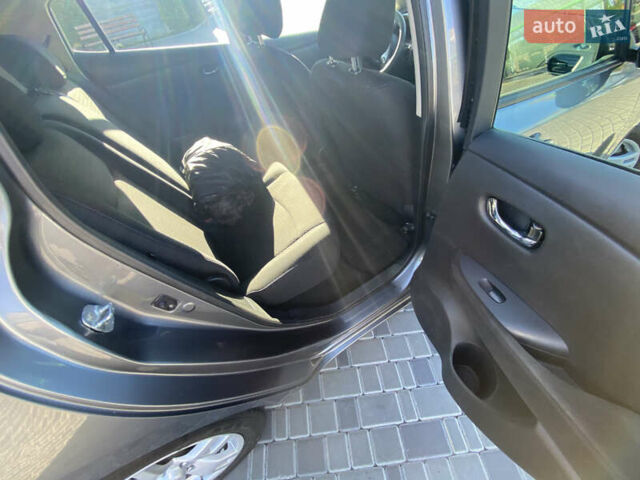 Сірий Ніссан Ліф, об'ємом двигуна 0 л та пробігом 75 тис. км за 7300 $, фото 16 на Automoto.ua