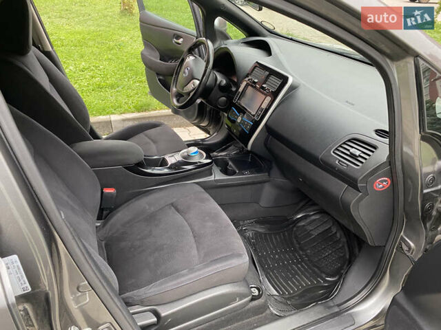 Серый Ниссан Лиф, объемом двигателя 0 л и пробегом 138 тыс. км за 7299 $, фото 14 на Automoto.ua