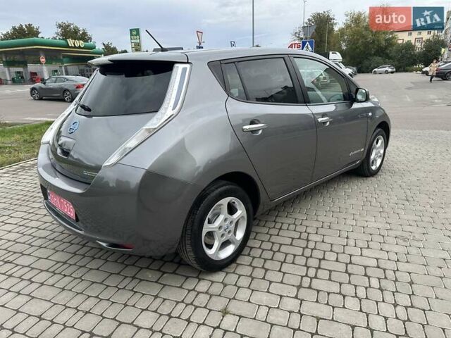 Серый Ниссан Лиф, объемом двигателя 0 л и пробегом 126 тыс. км за 7450 $, фото 4 на Automoto.ua