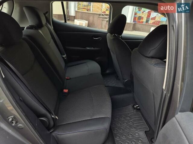 Сірий Ніссан Ліф, об'ємом двигуна 0 л та пробігом 92 тис. км за 7300 $, фото 21 на Automoto.ua