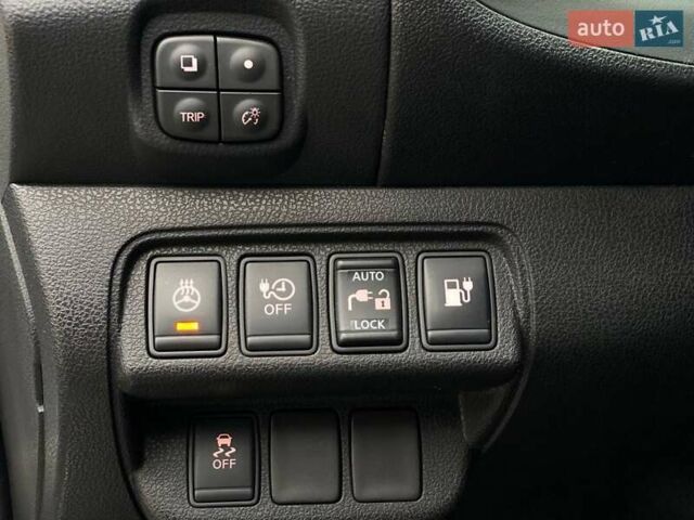 Серый Ниссан Лиф, объемом двигателя 0 л и пробегом 103 тыс. км за 5990 $, фото 26 на Automoto.ua