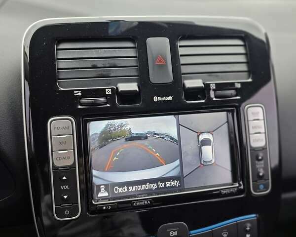 Серый Ниссан Лиф, объемом двигателя 0 л и пробегом 133 тыс. км за 6999 $, фото 3 на Automoto.ua