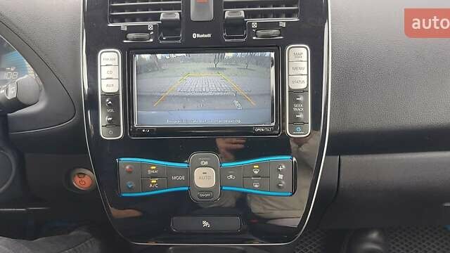 Серый Ниссан Лиф, объемом двигателя 0 л и пробегом 127 тыс. км за 8000 $, фото 9 на Automoto.ua