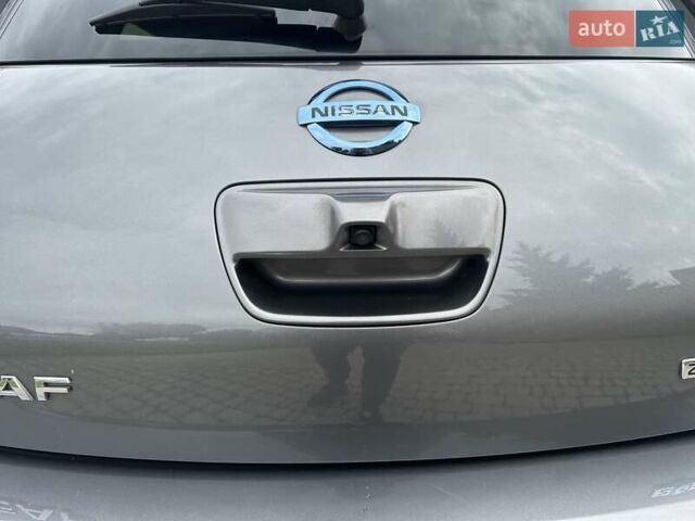Серый Ниссан Лиф, объемом двигателя 0 л и пробегом 126 тыс. км за 7450 $, фото 6 на Automoto.ua