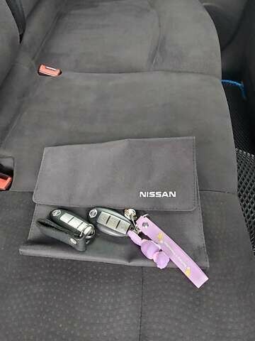 Серый Ниссан Лиф, объемом двигателя 0 л и пробегом 127 тыс. км за 8000 $, фото 29 на Automoto.ua