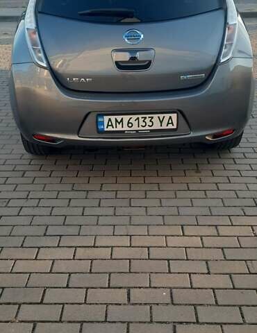 Сірий Ніссан Ліф, об'ємом двигуна 0 л та пробігом 93 тис. км за 8400 $, фото 4 на Automoto.ua
