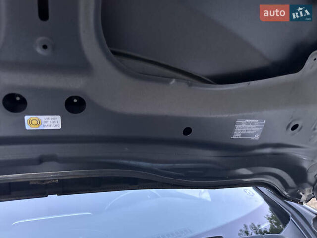 Серый Ниссан Лиф, объемом двигателя 0 л и пробегом 88 тыс. км за 10500 $, фото 29 на Automoto.ua