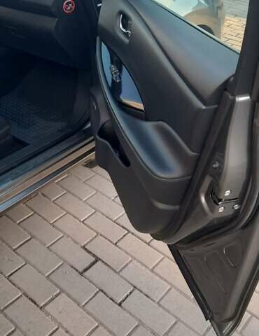 Сірий Ніссан Ліф, об'ємом двигуна 0 л та пробігом 93 тис. км за 8400 $, фото 18 на Automoto.ua