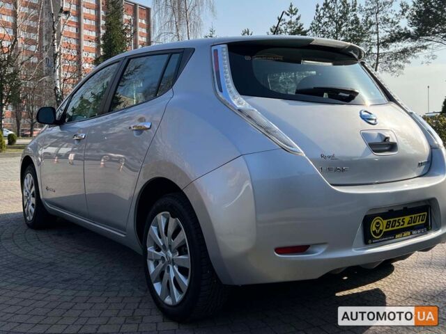 Серый Ниссан Лиф, объемом двигателя 24 л и пробегом 51 тыс. км за 9700 $, фото 4 на Automoto.ua
