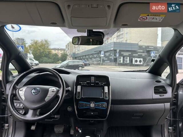 Серый Ниссан Лиф, объемом двигателя 0 л и пробегом 126 тыс. км за 7450 $, фото 16 на Automoto.ua