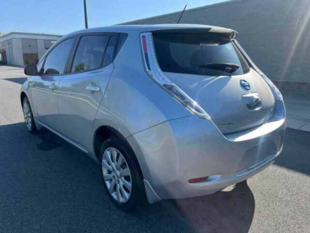 Серый Ниссан Лиф, объемом двигателя 0 л и пробегом 79 тыс. км за 4700 $, фото 3 на Automoto.ua