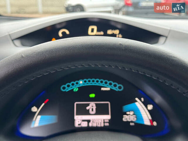 Серый Ниссан Лиф, объемом двигателя 0 л и пробегом 210 тыс. км за 12500 $, фото 20 на Automoto.ua