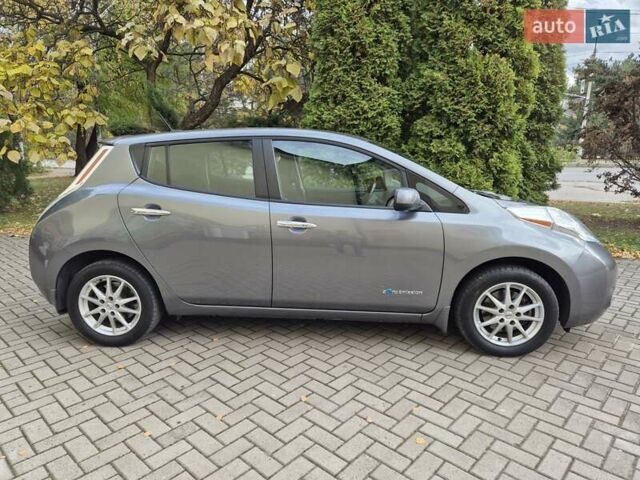 Сірий Ніссан Ліф, об'ємом двигуна 0 л та пробігом 92 тис. км за 7300 $, фото 6 на Automoto.ua