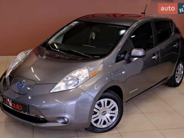 Сірий Ніссан Ліф, об'ємом двигуна 0 л та пробігом 162 тис. км за 7300 $, фото 8 на Automoto.ua