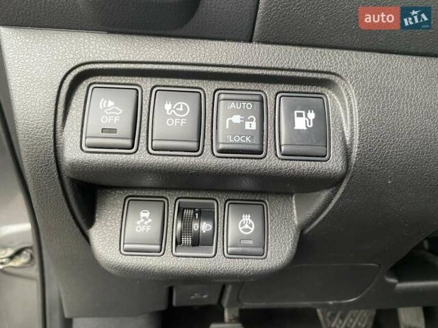 Серый Ниссан Лиф, объемом двигателя 0 л и пробегом 151 тыс. км за 5900 $, фото 28 на Automoto.ua