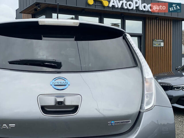 Сірий Ніссан Ліф, об'ємом двигуна 0 л та пробігом 111 тис. км за 7300 $, фото 40 на Automoto.ua