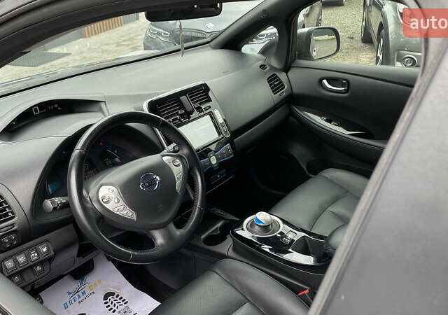 Сірий Ніссан Ліф, об'ємом двигуна 0 л та пробігом 111 тис. км за 7300 $, фото 29 на Automoto.ua