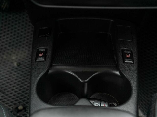 Серый Ниссан Лиф, объемом двигателя 0 л и пробегом 174 тыс. км за 5800 $, фото 22 на Automoto.ua