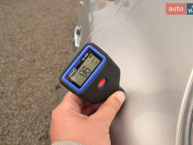 Серый Ниссан Лиф, объемом двигателя 0 л и пробегом 99 тыс. км за 6650 $, фото 36 на Automoto.ua